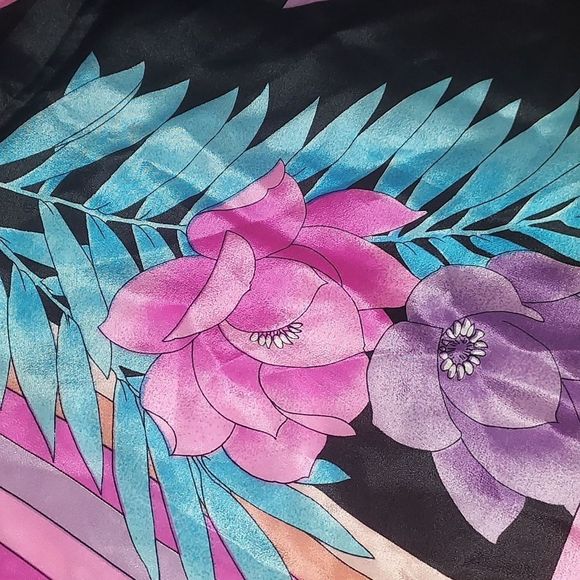 VTG Silk scarf - Picture 4 of 5